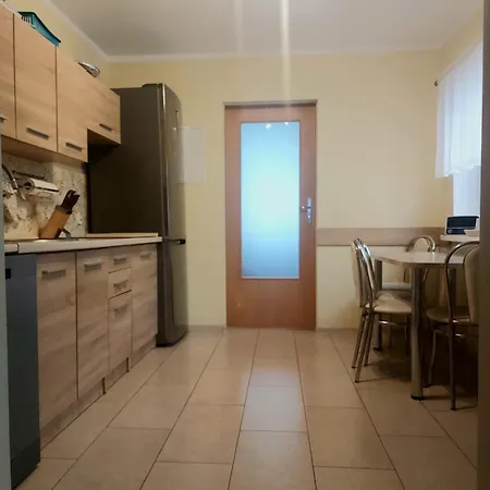 Apartament Agro-luz *